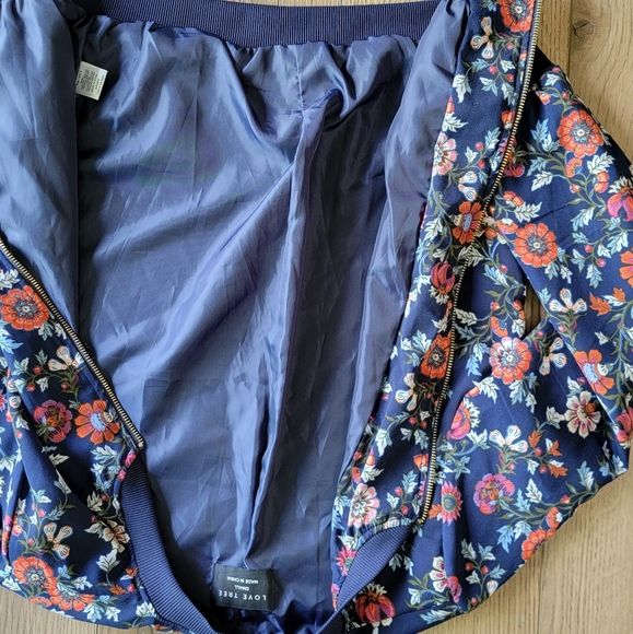 Floral Jacket - Picture 6 of 8